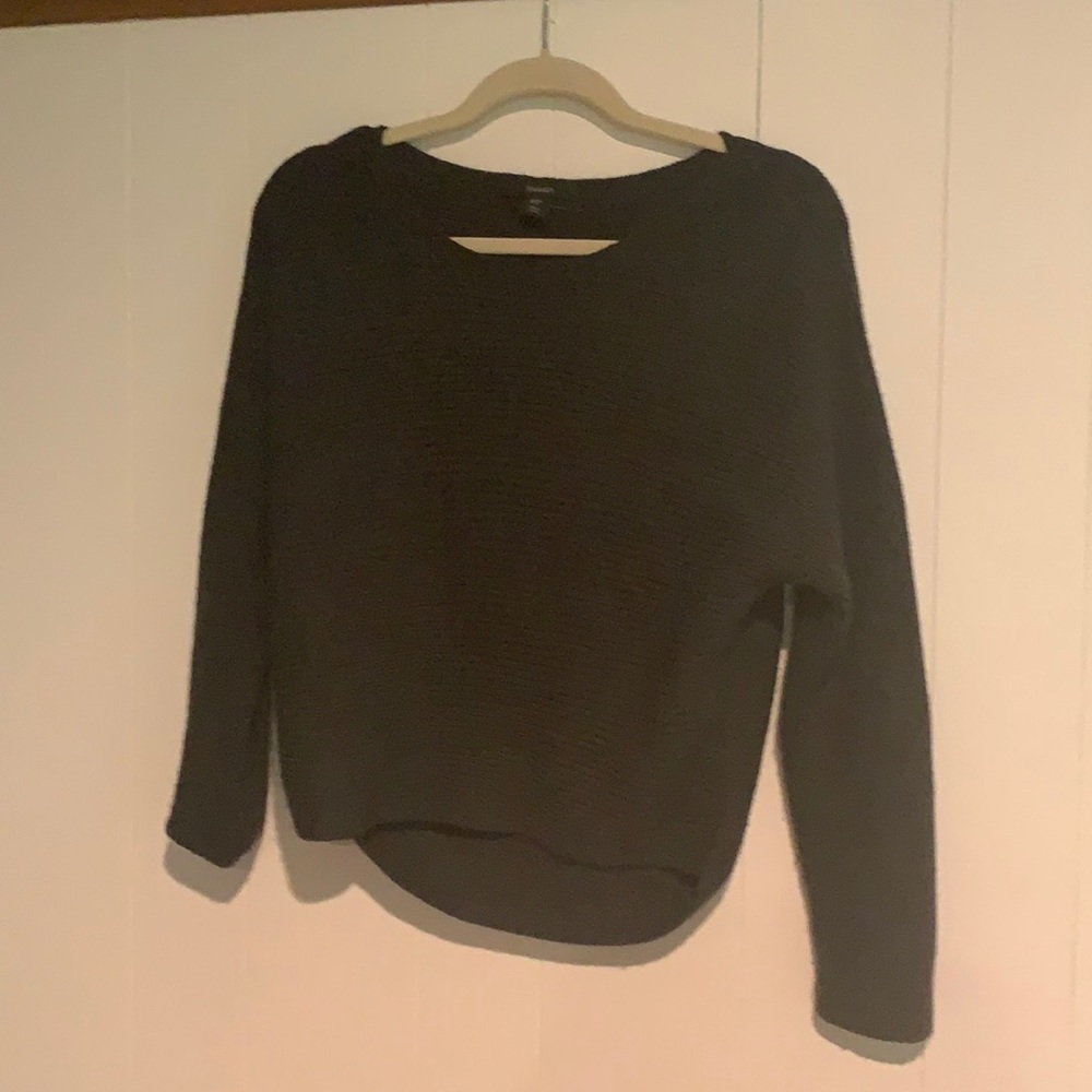 grey Tahari sweater